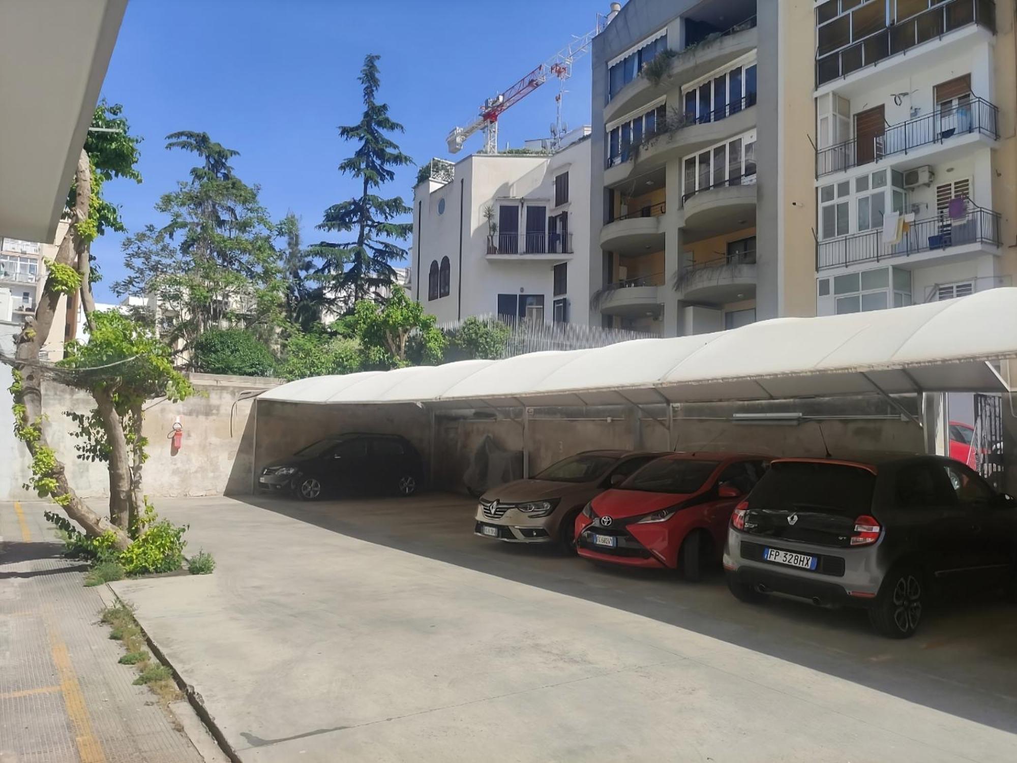Bebari Apartments Luaran gambar